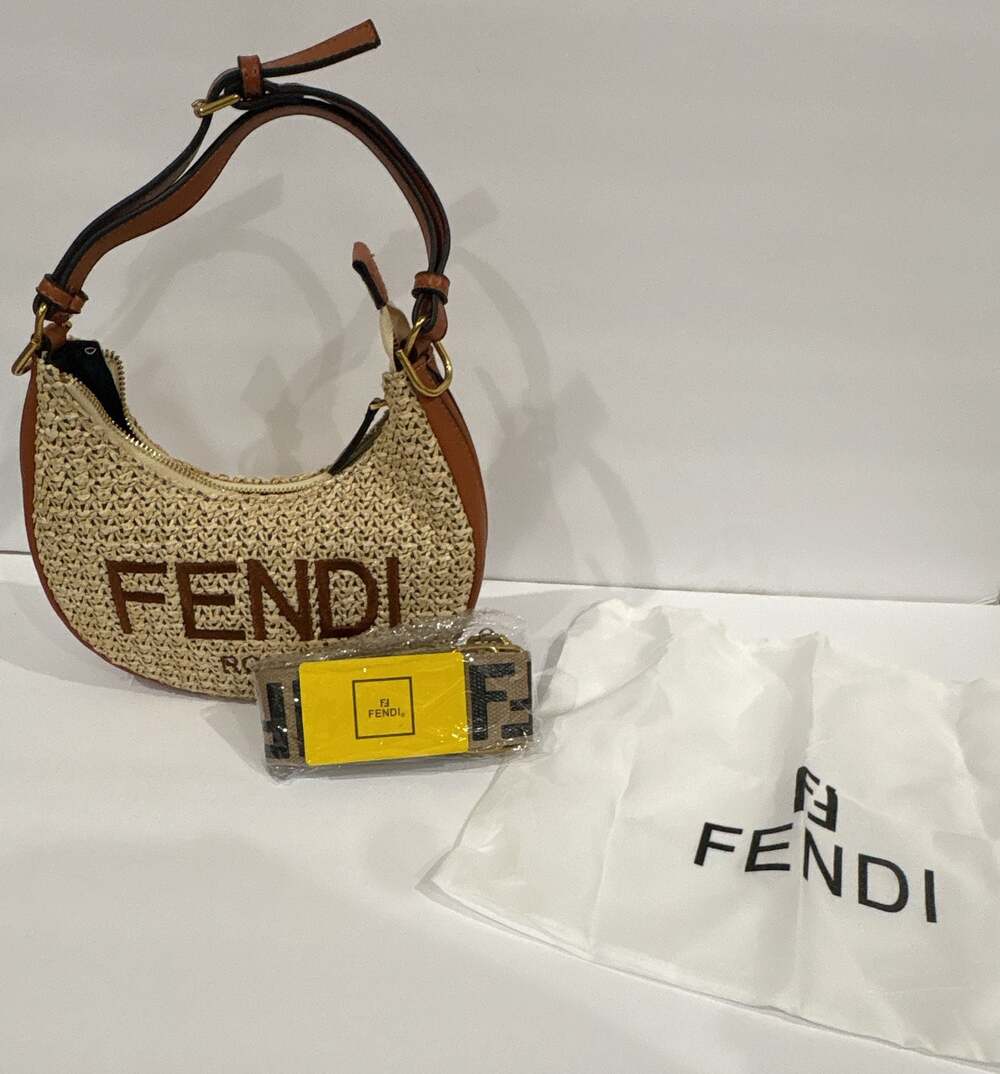 Fendi Fendigraphy Small Hobo Bag in Natural Raffia and Leather